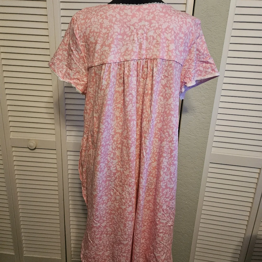 Pink Floral 100% Cotton Woman's Nightgown. - Picture 8 of 11